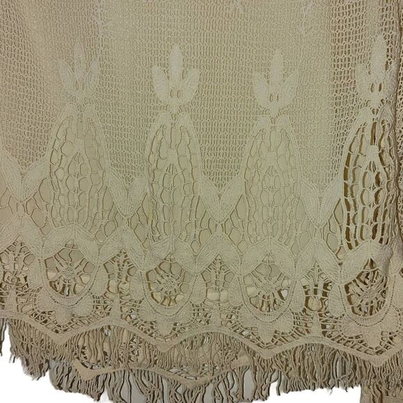 Gimmicks By BKE Women's Cream Crochet Long Bell Sleeve Blouse Top Size S - Picture 5 of 12